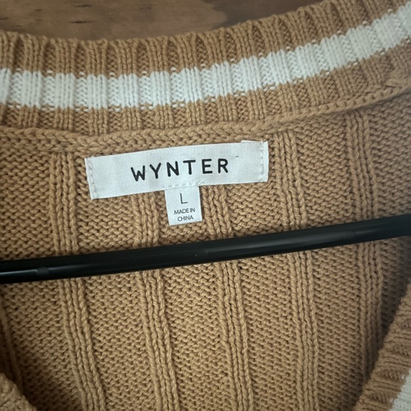 Knitted vest mustard color - Picture 2 of 4